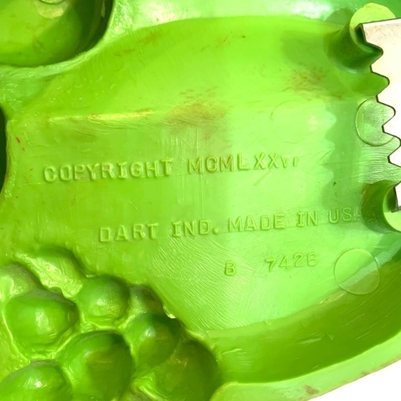 VTG 1970’s Plastic DART Industries Fruit Wall Grouping Strawberries Pineapple - Picture 8 of 9